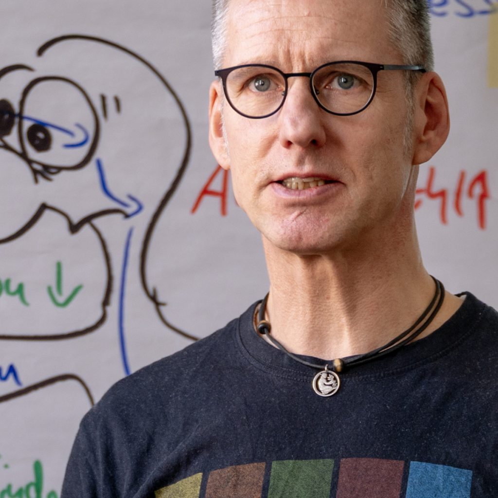 Michel Koppe während eines Vortrages in Nahaufnahme